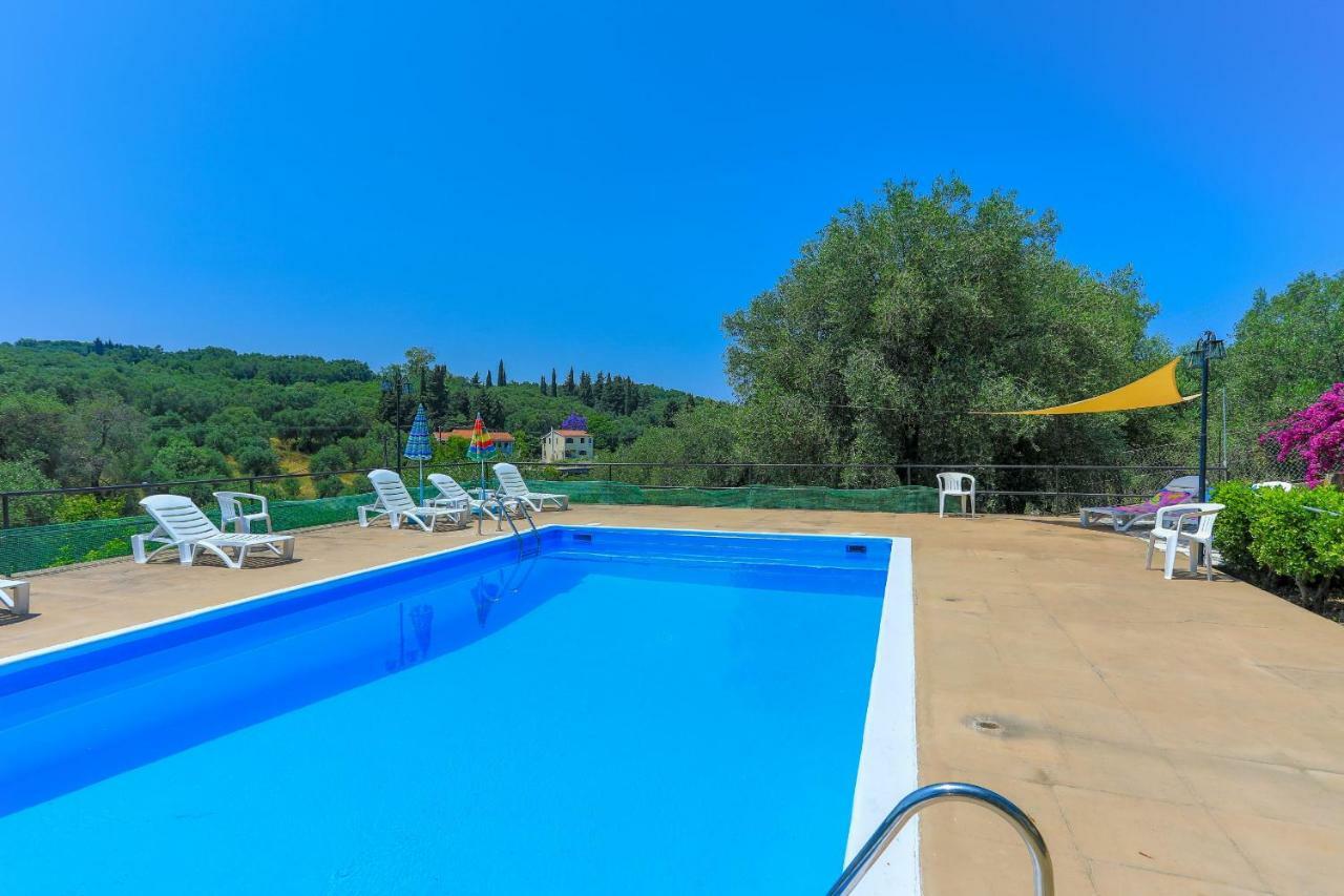 Fran Apartments Agios Spyridon  Bagian luar foto